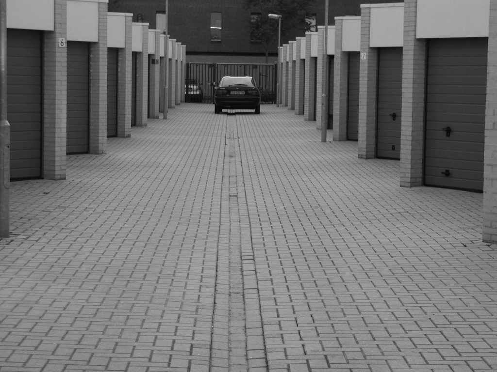 De garageweg, de Majjem